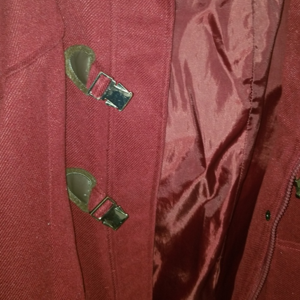 Coat - Picture 4 of 4